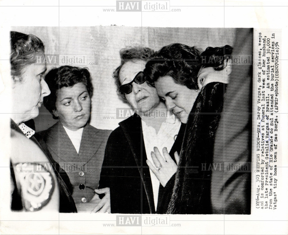 1954 Press Photo Darcy Vargas funeral brazil - Historic Images