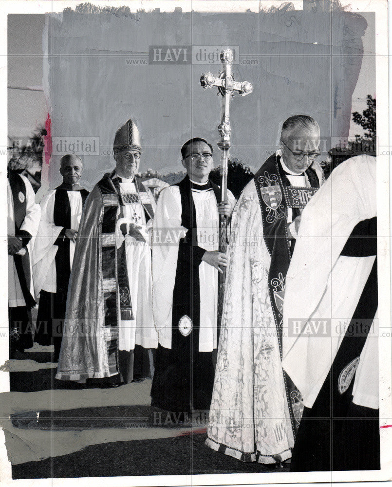 1967 Press Photo BISHOP RICHARD EMRICH Detroit church - Historic Images