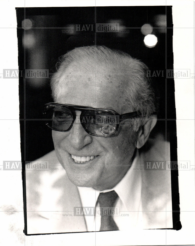 1989 Press Photo Louis Elias - Historic Images