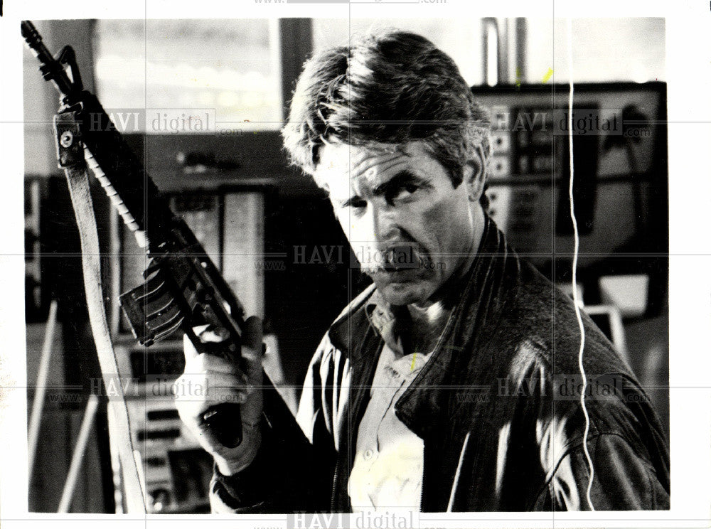 1986 Press Photo Sam Elliott The Blue Lightning CBS - Historic Images