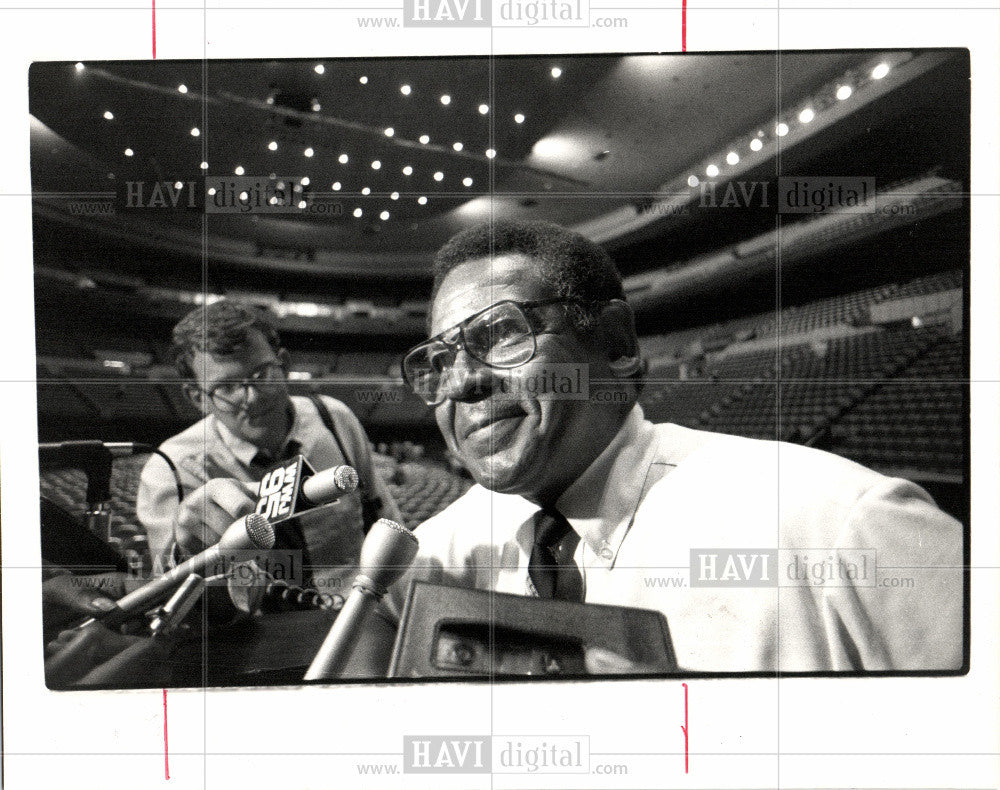 1983 Press Photo john, president, federation of teacher - Historic Images