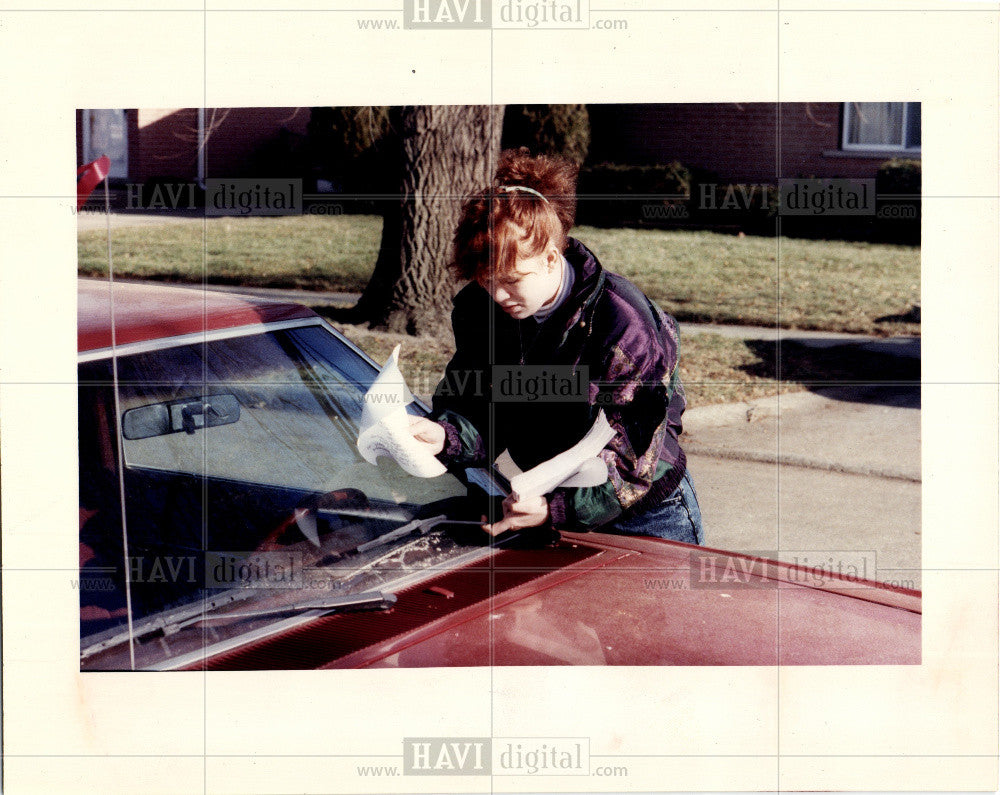 1992 Press Photo Denise Parker missing flier Westland - Historic Images