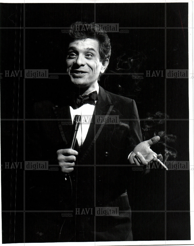 1982 Press Photo Robert Grossman, one man show - Historic Images