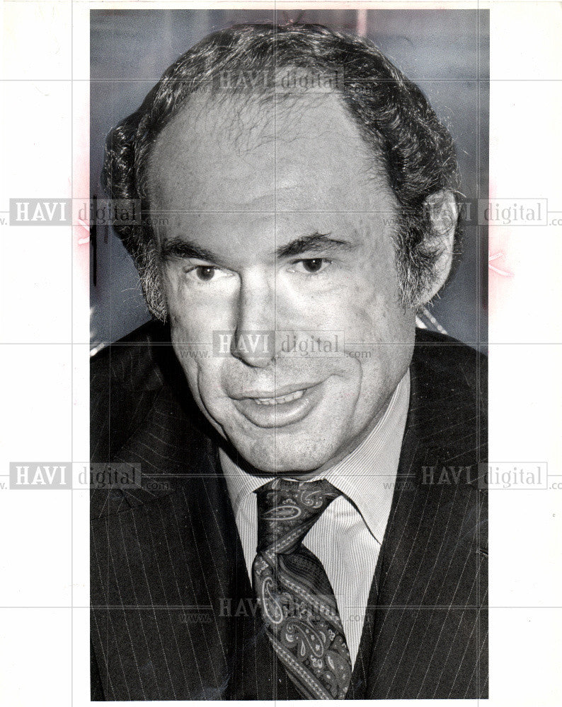 1978 Press Photo Lawrence Grossman PBS budget cuts - Historic Images