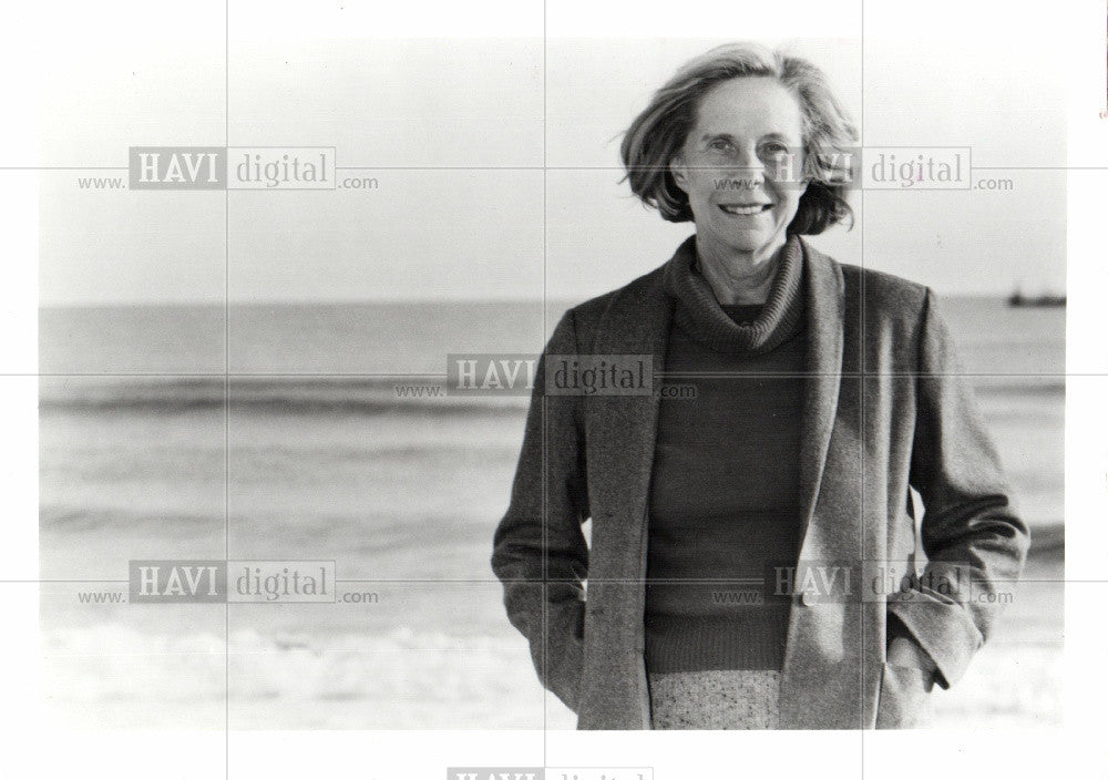 1987 Press Photo Barbara Guest poet - Historic Images