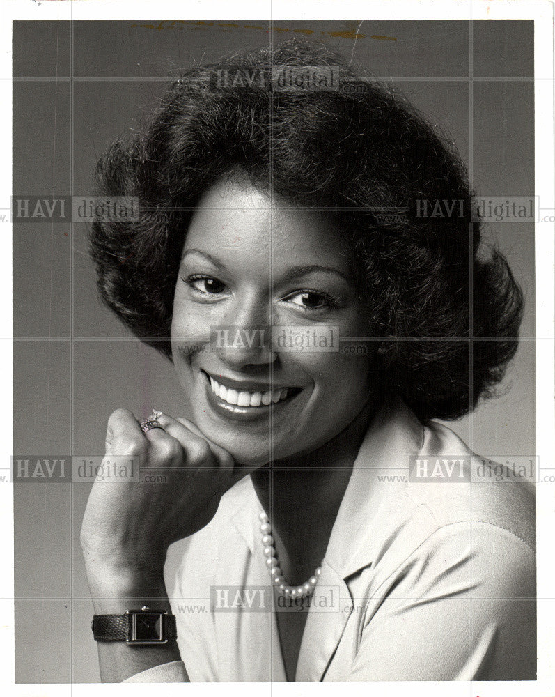 1981 Press Photo Carmen Harlen, news anchor - Historic Images