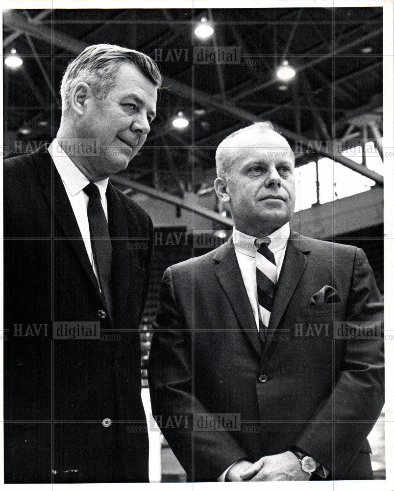 1969 Press Photo jim harding coach basketball  detroit - Historic Images