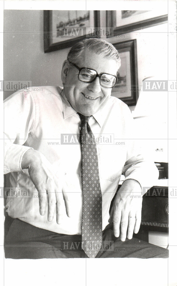 1983 Press Photo James Harder - Historic Images