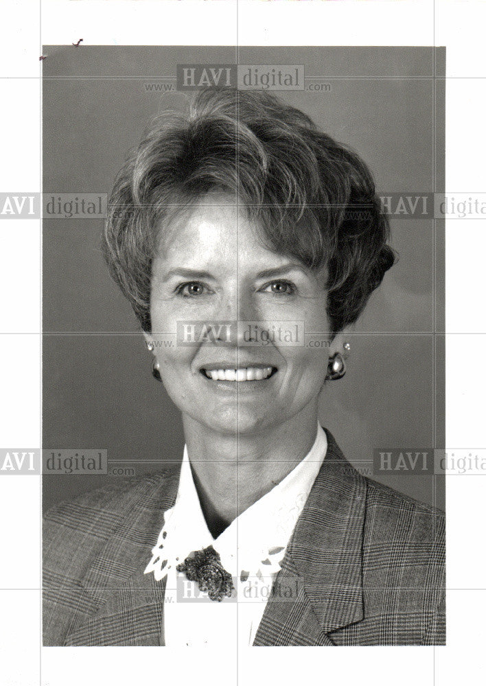 1992 Press Photo Charlene Hansen Manager Marketing - Historic Images