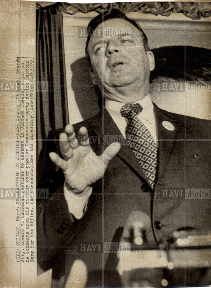 1972 Press Photo Edward V. Hanrahan victorious - Historic Images