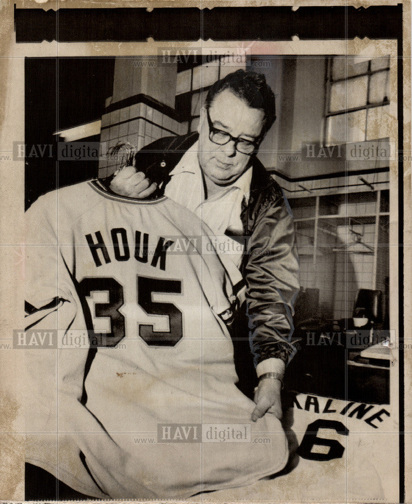 1974 Press Photo JOHN HAND - Historic Images