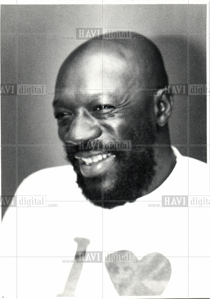 1981 Press Photo Isaac Hayes Songwriter Musician Singer - Historic Images