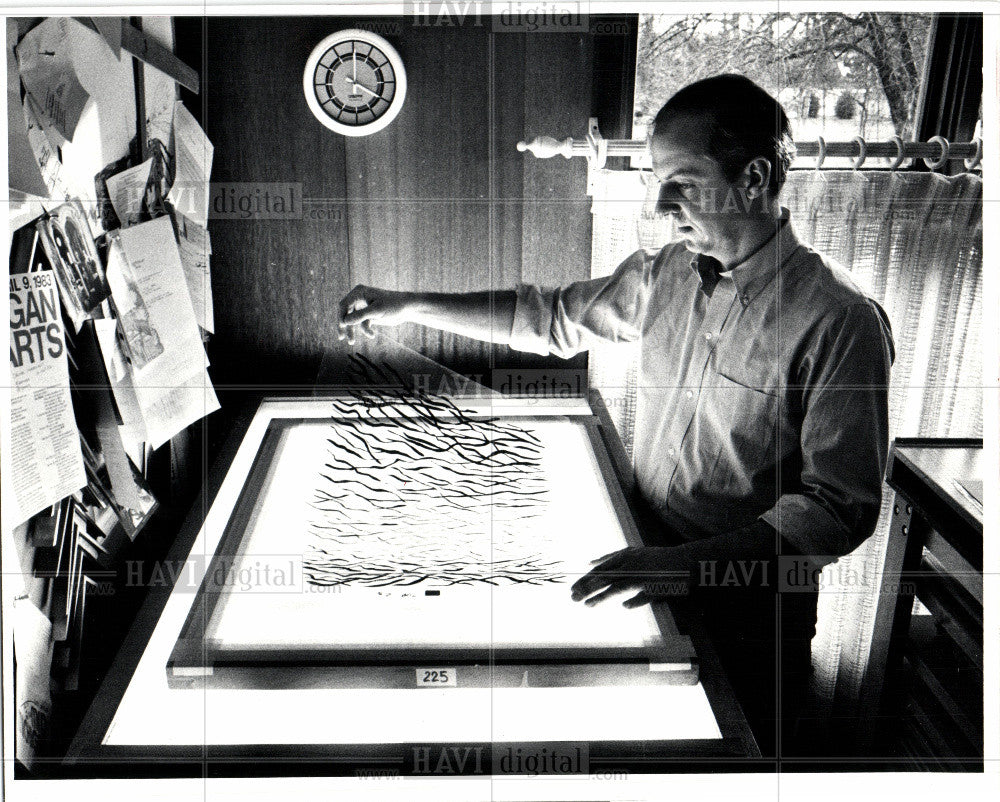 1983 Press Photo Norman Stewart printmaker - Historic Images