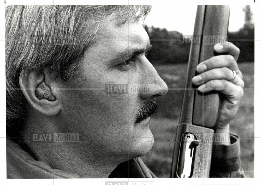 1994 Press Photo Michael Stewart Central Michigan Prof - Historic Images