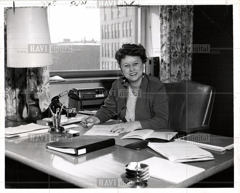 Press Photo Ruth Stevens - Historic Images