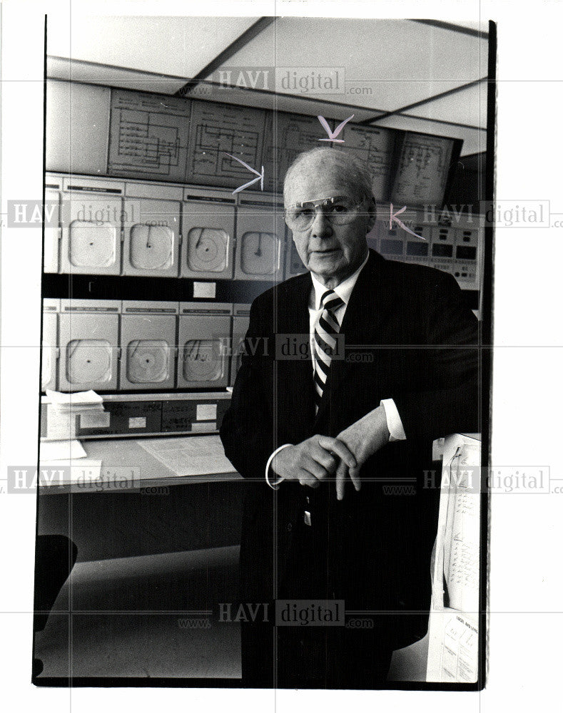 1982 Press Photo Robert Stewart Chairman Primark - Historic Images