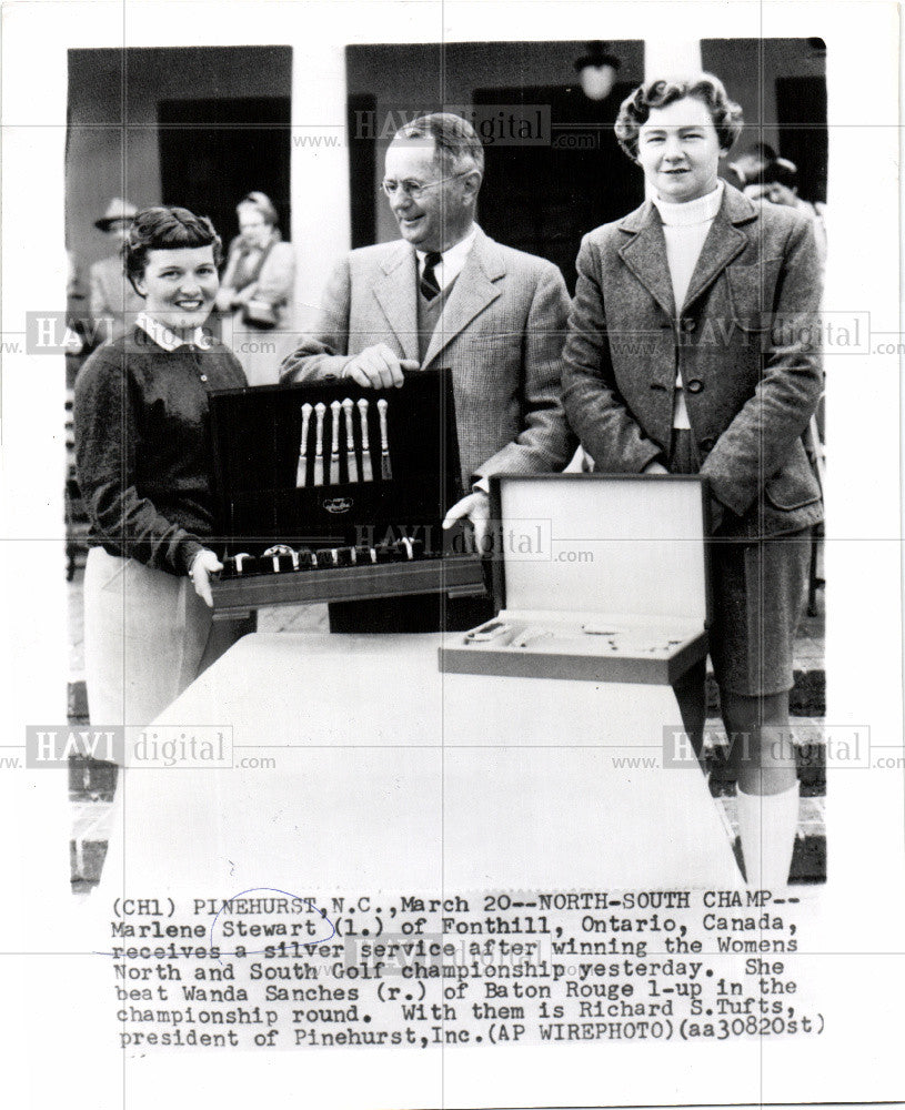 1956 Press Photo Marlene Stewart Wanda Sanches golfers - Historic Images