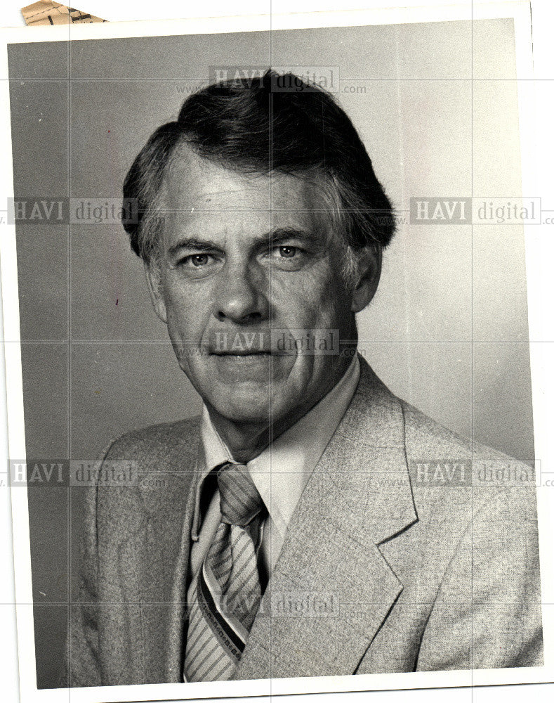 1983 Press Photo James Stewart public safety Huntington - Historic Images