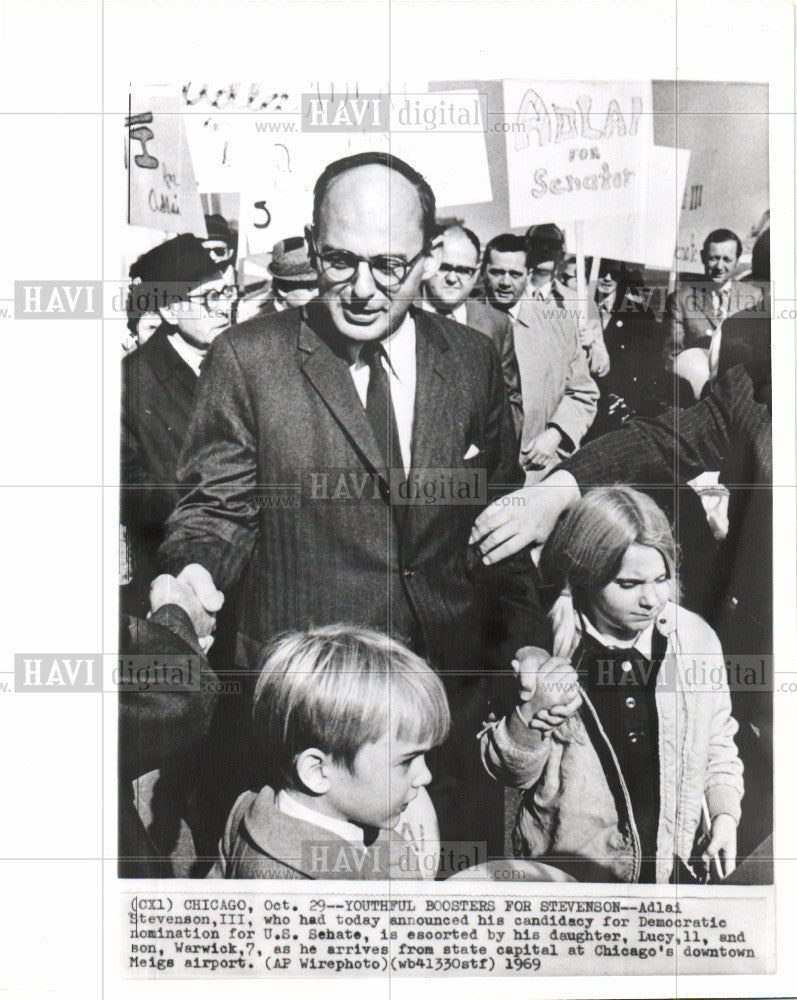 1969 Press Photo Adlai Stevenson III Chicago Lucy - Historic Images