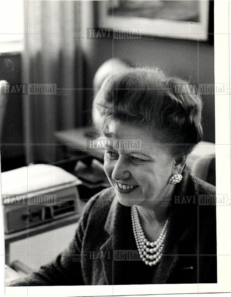 1965 Press Photo Ruth Stevens - Historic Images