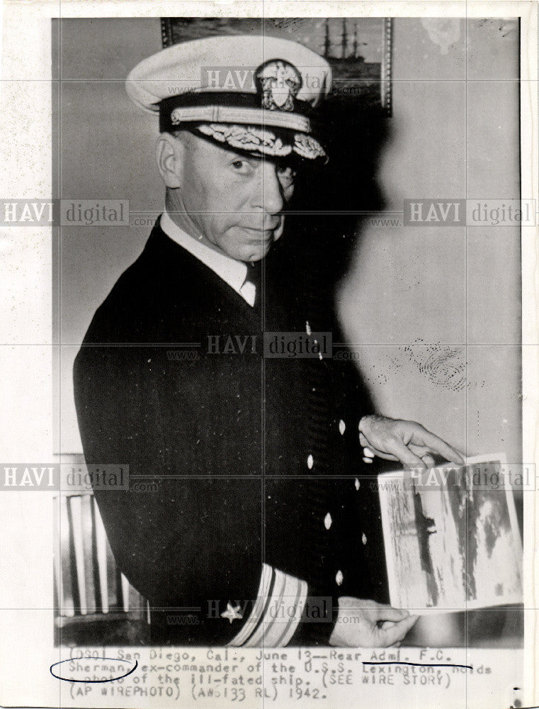 1942 Press Photo FC Sherman Admiral USS Lexington Ship - Historic Images