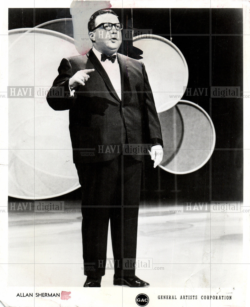 1965 Press Photo comedy writer and television producer - Historic Images