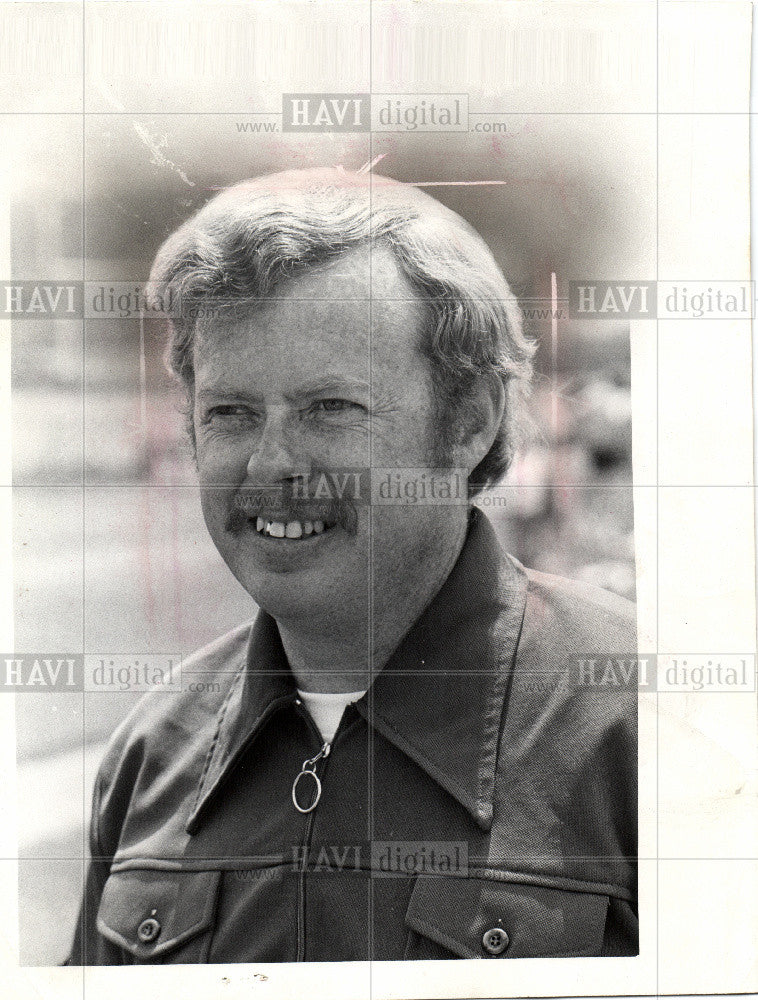 1974 Press Photo Roger Shepler Coacher - Historic Images