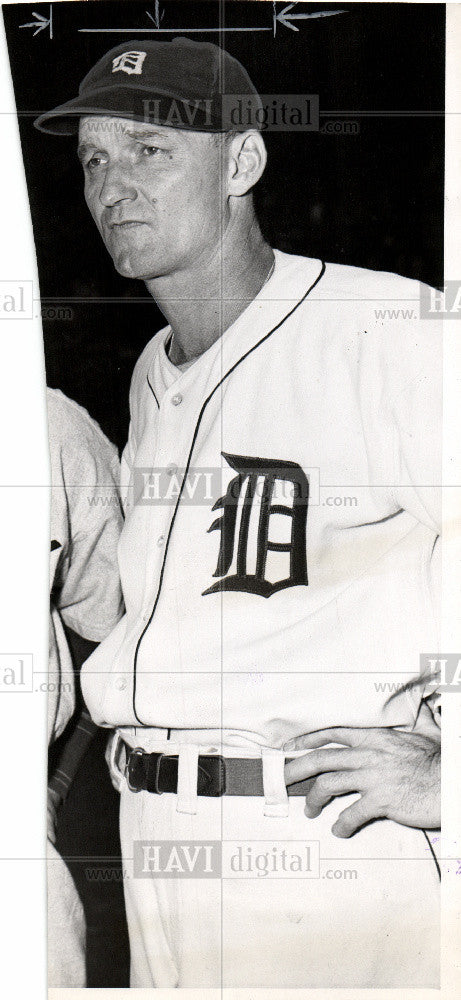 1946 Press Photo Frank Shellenback pitcher baseball - Historic Images