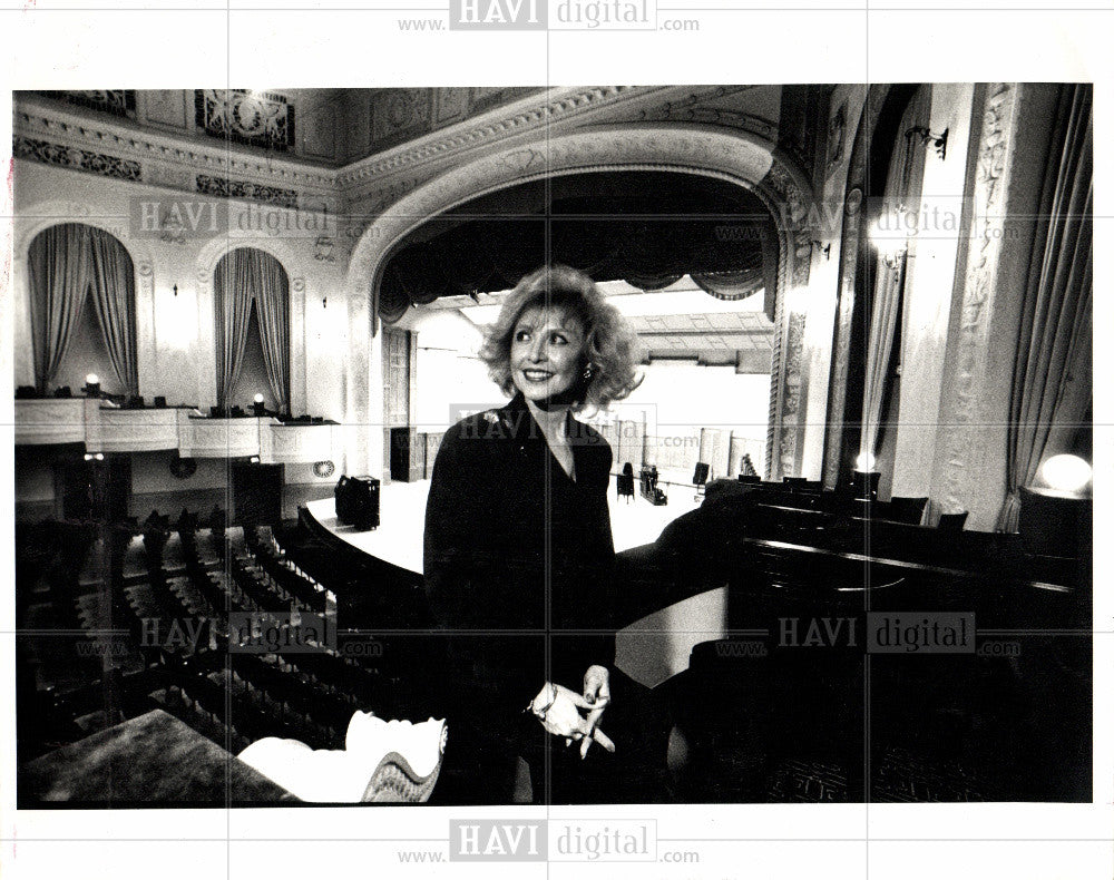 1990 Press Photo Judie Sherman Orchestra Hall - Historic Images