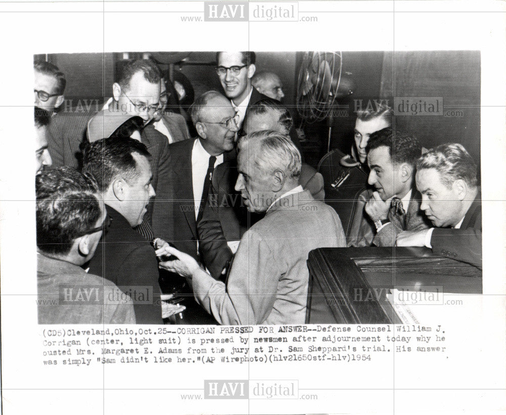 1954 Press Photo William J. Corrigan answers questions - Historic Images