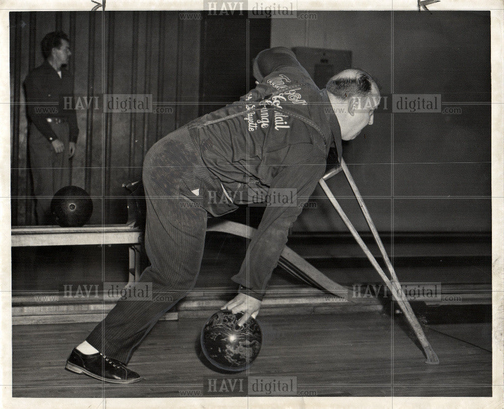 1949 Press Photo Donald Shekell, bowler - Historic Images