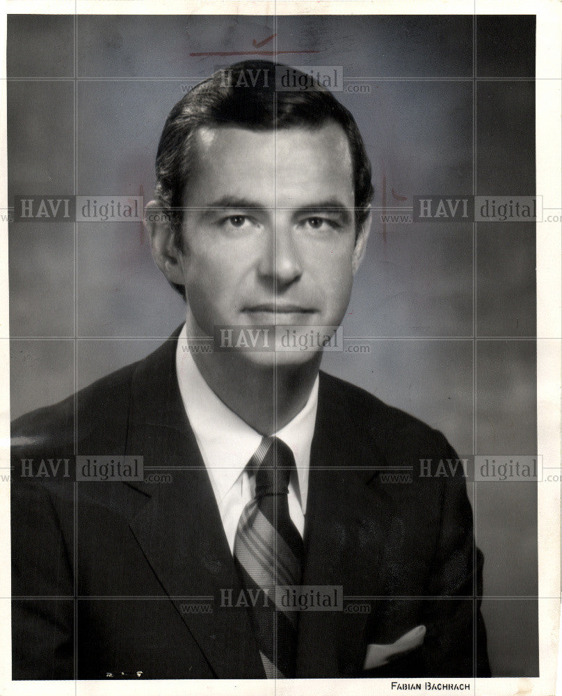 1974 Press Photo Philip Ruppe politician Michigan - Historic Images