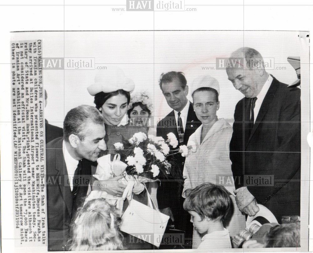 1954 Press Photo Shah of Iran Farah Washington children - Historic Images