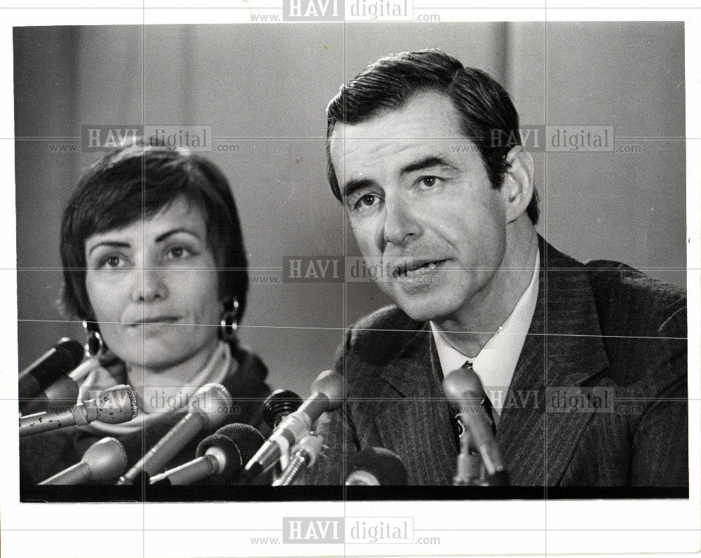 1978 Press Photo Philip E. Ruppe, - Historic Images