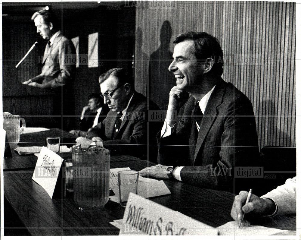 1982 Press Photo Philip Ruppe politician - Historic Images