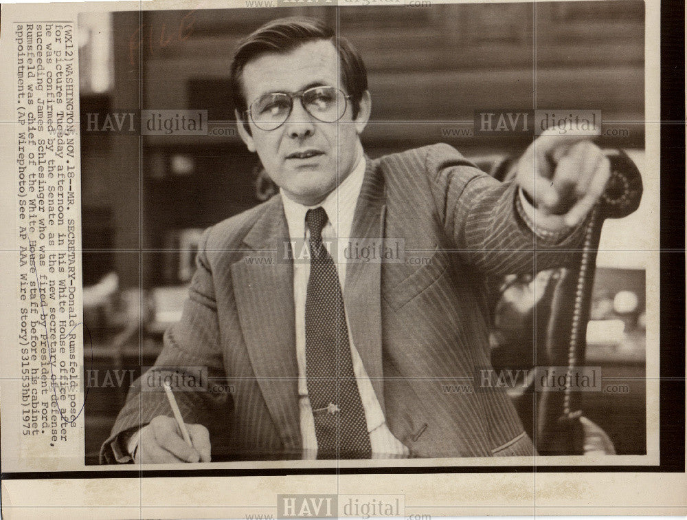 1975 Press Photo Donald Henry Rumsfeld politician - Historic Images