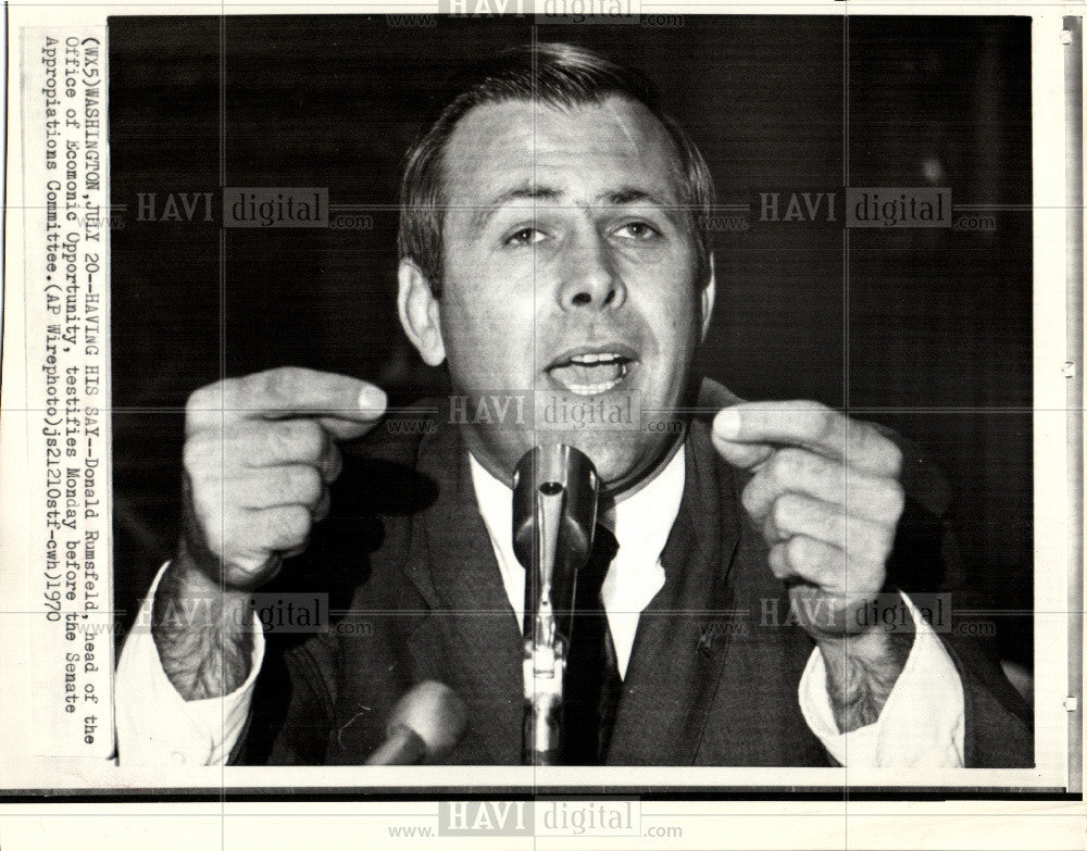 1970 Press Photo Donald Rumsfeld testifies Senate - Historic Images