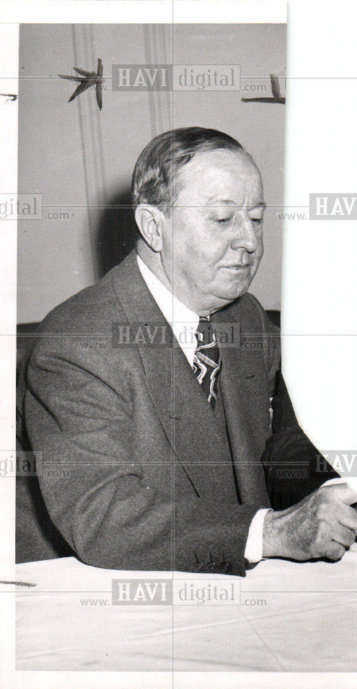 1945 Press Photo clarence rowland - Historic Images