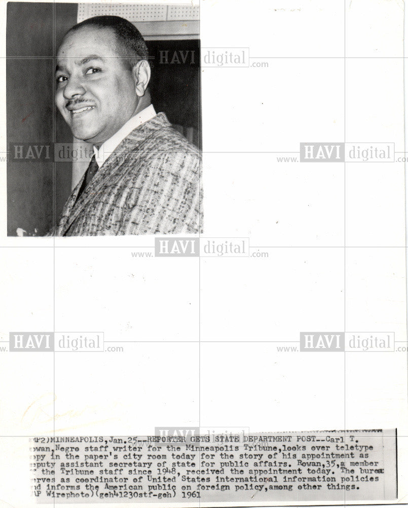 1961 Press Photo Carl Rowan deputy assistant secretary - Historic Images