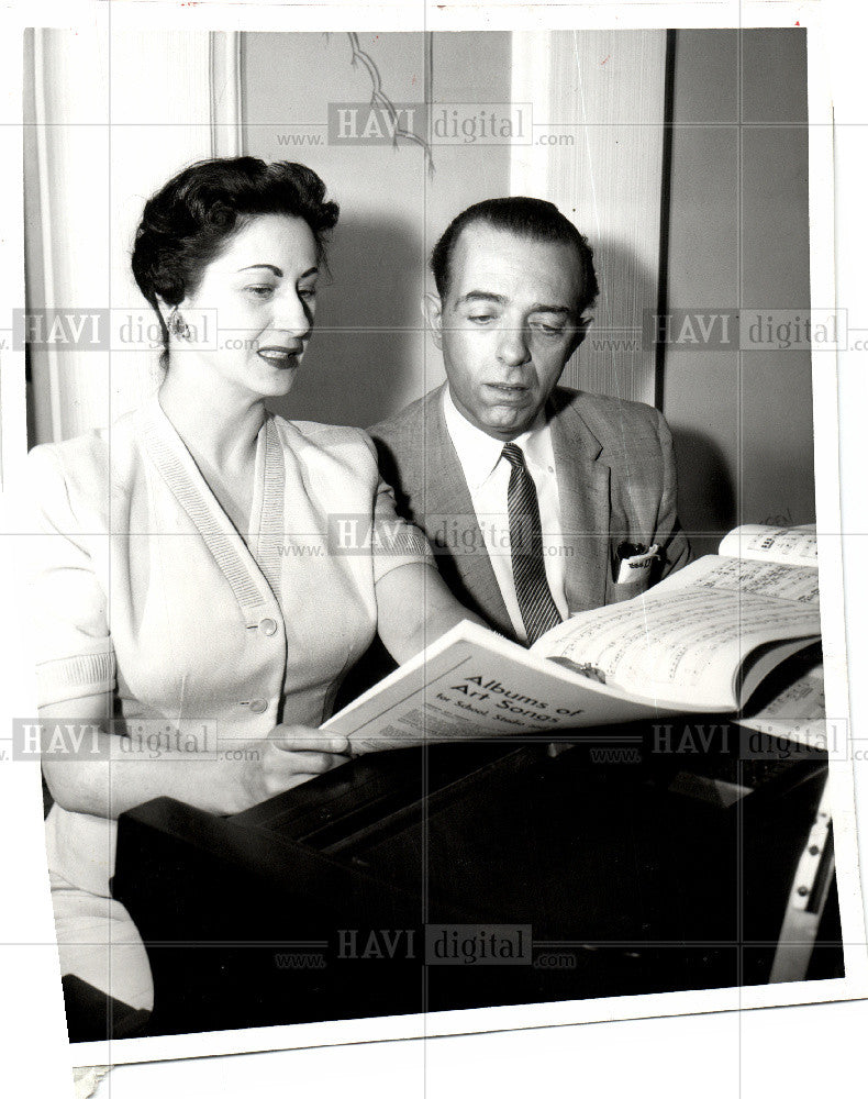 1958 Press Photo Marie Roumell, Detroit soprano - Historic Images