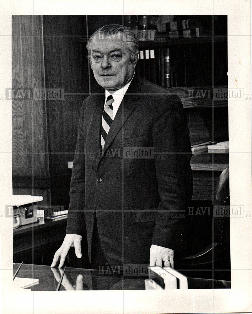 1981 Press Photo Stephen Roth judge death Flint - Historic Images