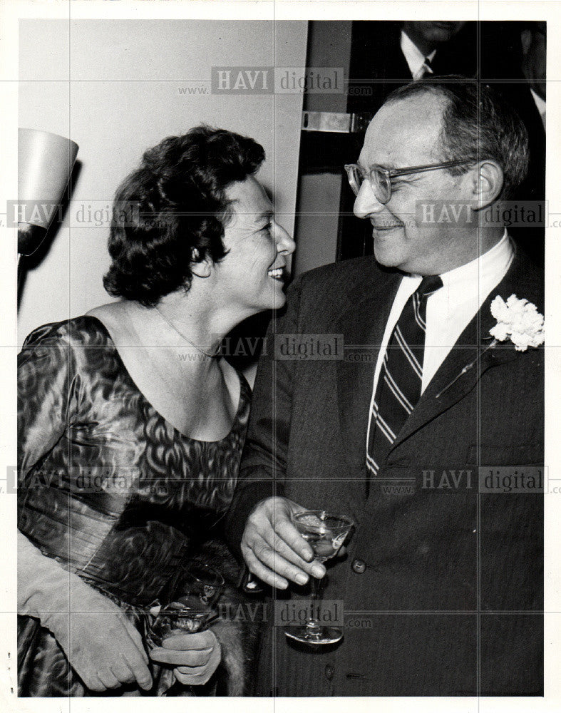 1962 Press Photo Mrs. Eugen K. Zuckert, Walt W. Roston - Historic Images