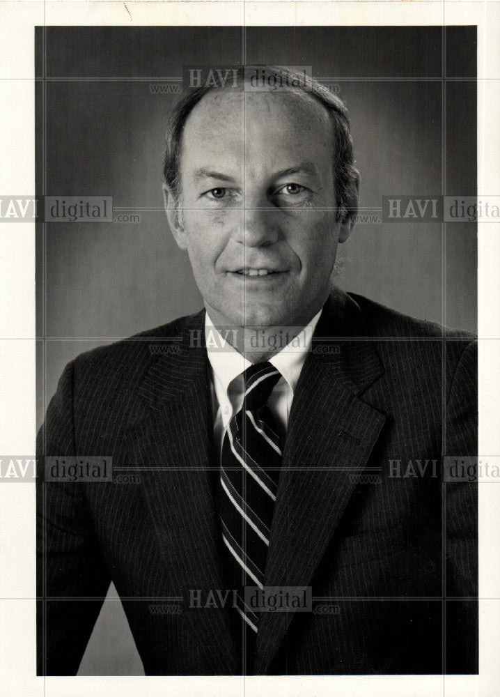 1987 Press Photo Walter T Rossi President Mervyn&#39;s - Historic Images