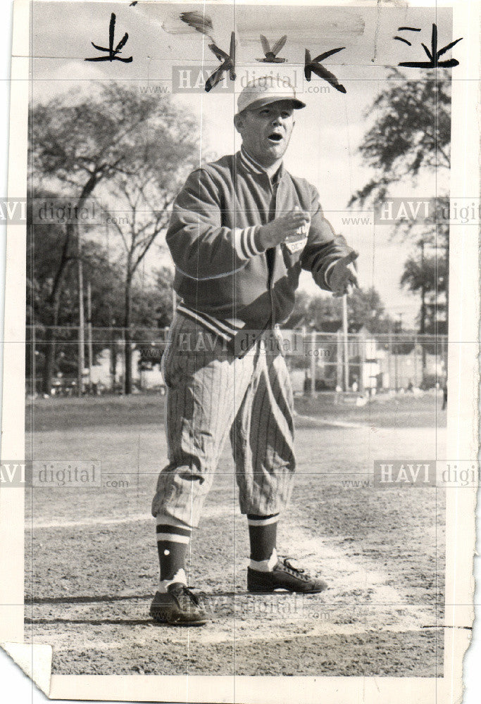 1948 Press Photo Nap Ross - Historic Images