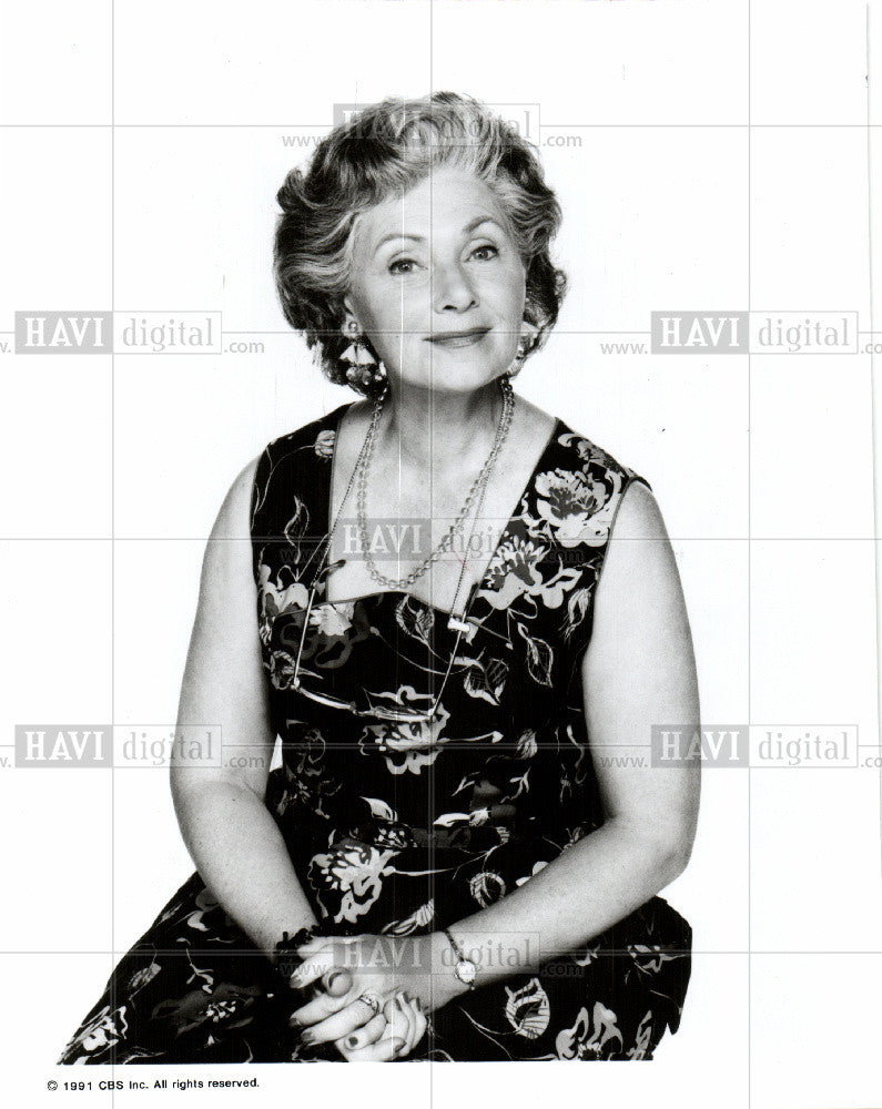 1991 Press Photo Marion Ross &quot;Brooklyn Bridge&quot; - Historic Images