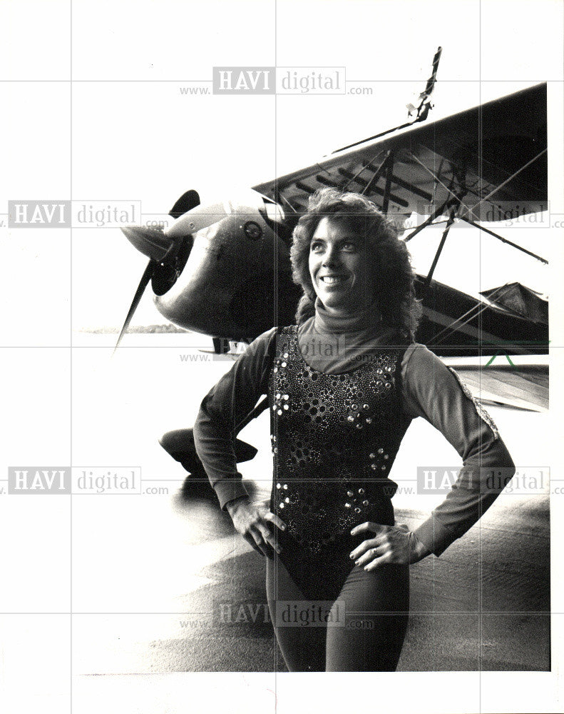 Press Photo Lori Ross Stunt Woman - Historic Images