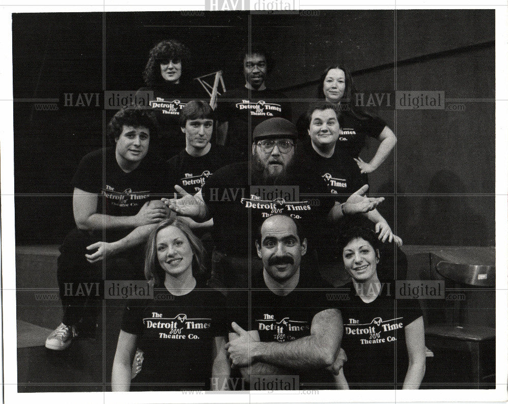 1983 Press Photo Jonathan Round Singer - Historic Images