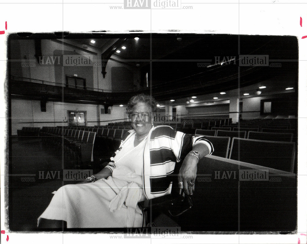 1991 Press Photo Vivian Ross Highland Park College - Historic Images