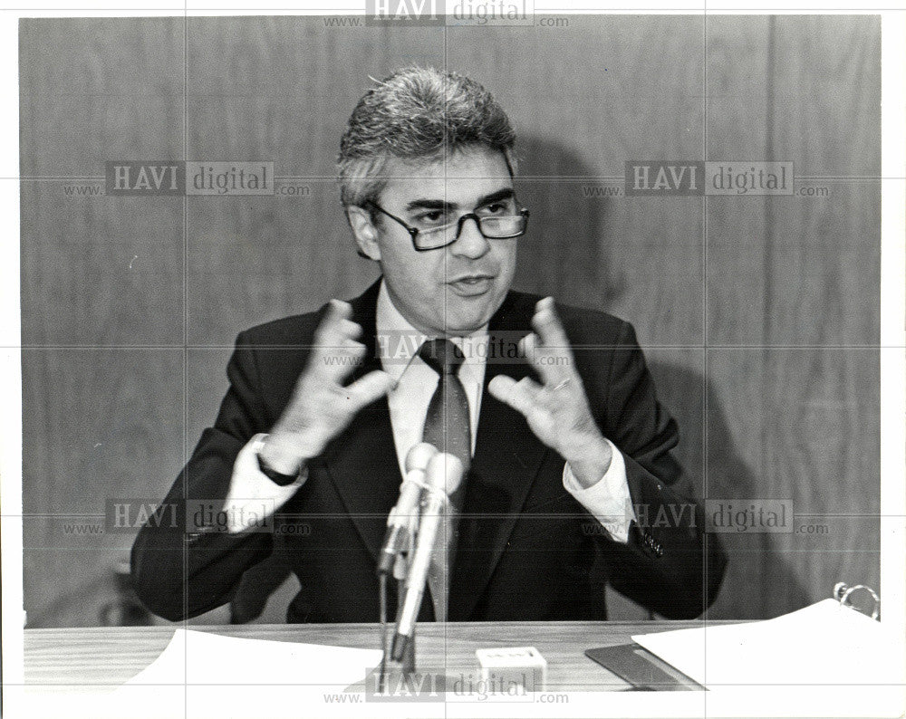 1985 Press Photo Doug Ross, State Commerece-Michigan - Historic Images