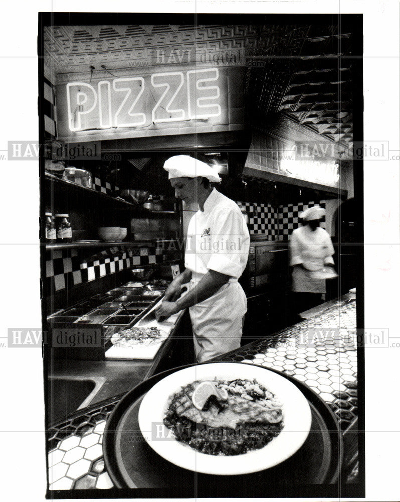 1993 Press Photo Mike Rodak Ciao chef Southfield - Historic Images